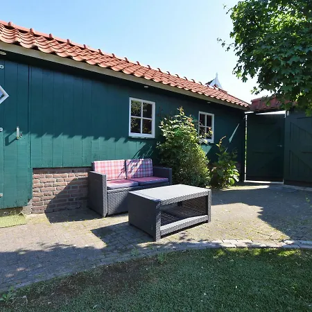 בית נופש Cosy Holiday In By The Forest Lievelde