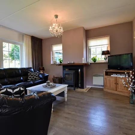 Cosy Holiday In By The Forest בית נופש Lievelde