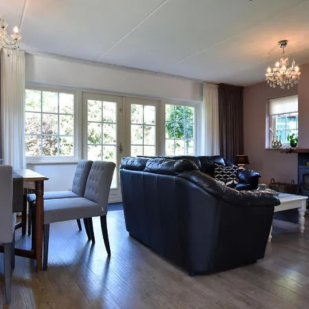 Cosy Holiday In By The Forest Lievelde